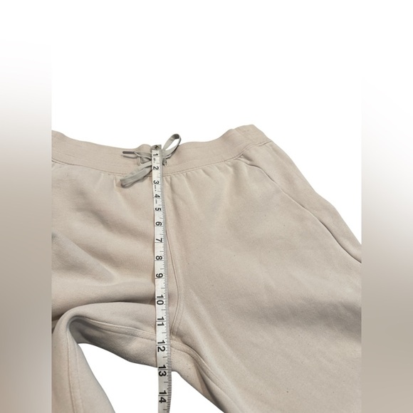 Lululemon Scuba High-Rise Jogger Baggy Sweatpants Cream Women’s 12 Read - Picture 8 of 9